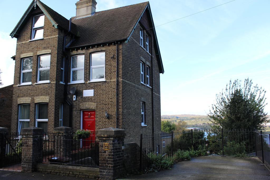 Botleigh Villa Rochester  Bagian luar foto